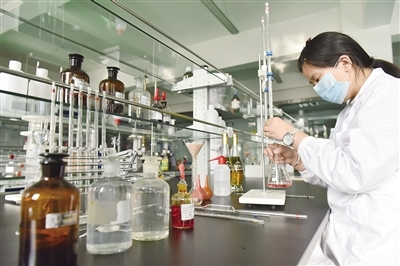 我省枸杞酒首獲國(guó)際烈酒競(jìng)賽銅獎(jiǎng)，生物技術(shù)開發(fā)助力品質(zhì)提升